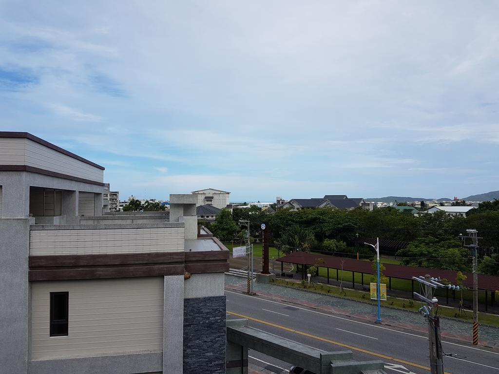 Childlike Innocence Homestay Hualien City Exterior photo