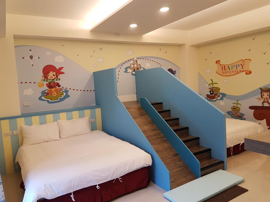 Childlike Innocence Homestay Hualien City Exterior photo