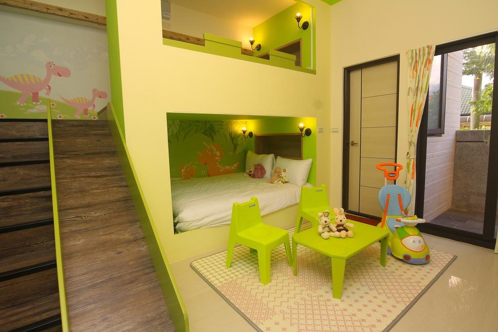 Childlike Innocence Homestay Hualien City Exterior photo