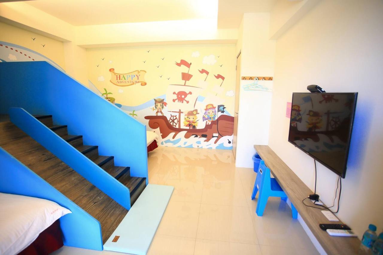 Childlike Innocence Homestay Hualien City Exterior photo